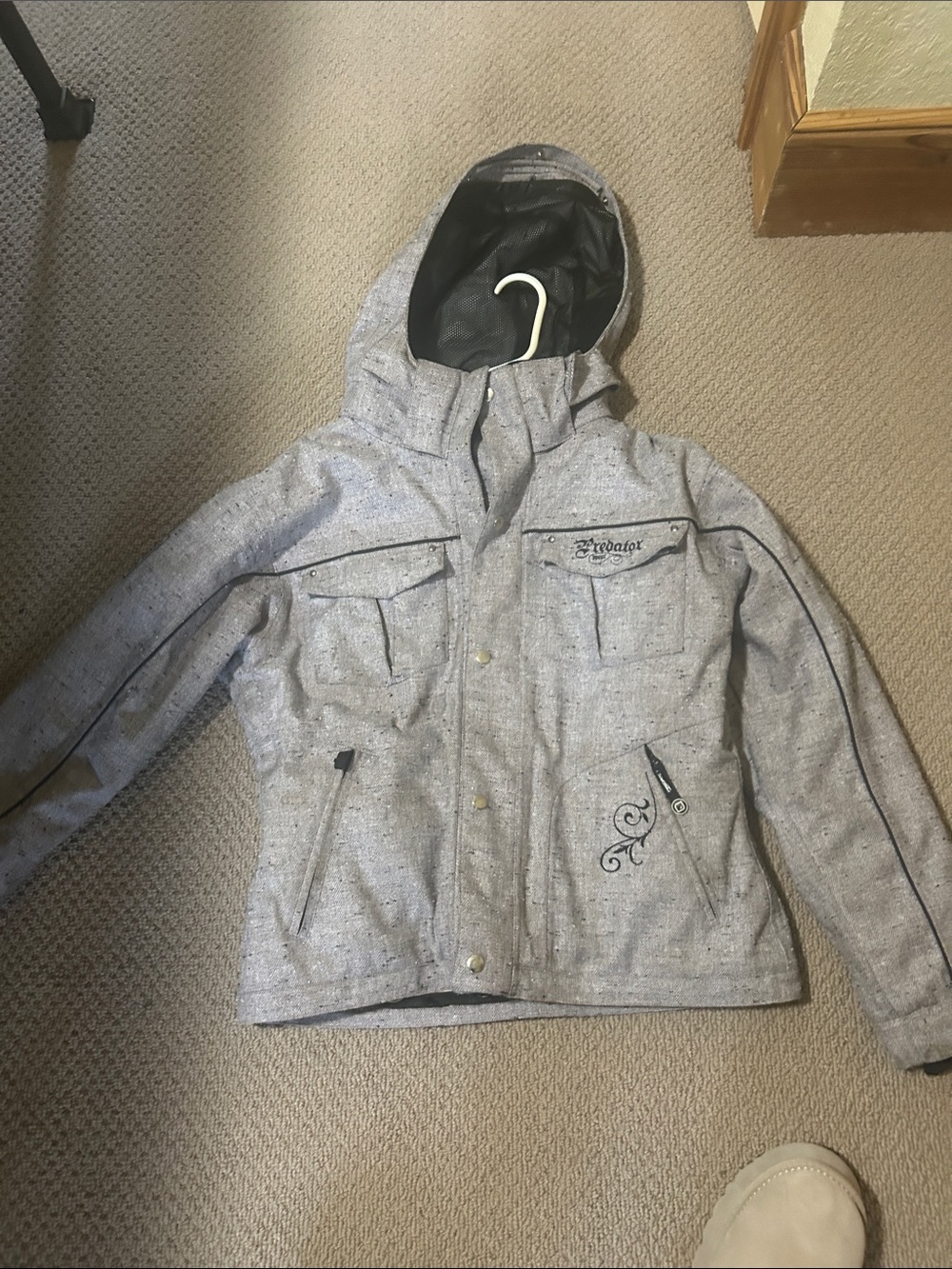 Women's ' Hooded Snowboard Ski Jacket with Decorative Stitching
